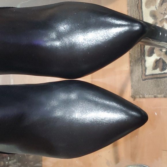 DKNY Booties - Picture 3 of 3